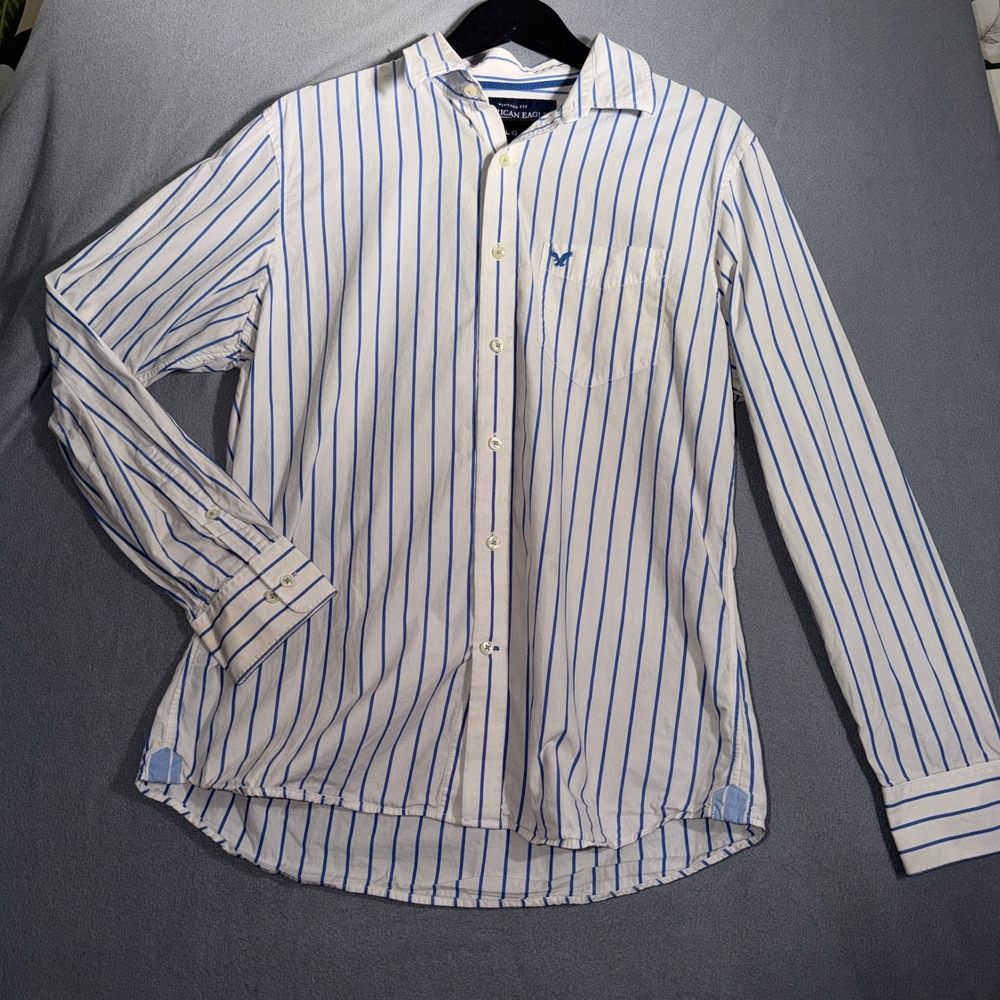 American Eagle Large Blue White Striped Preppy Coastal Vintage Fit Button Down